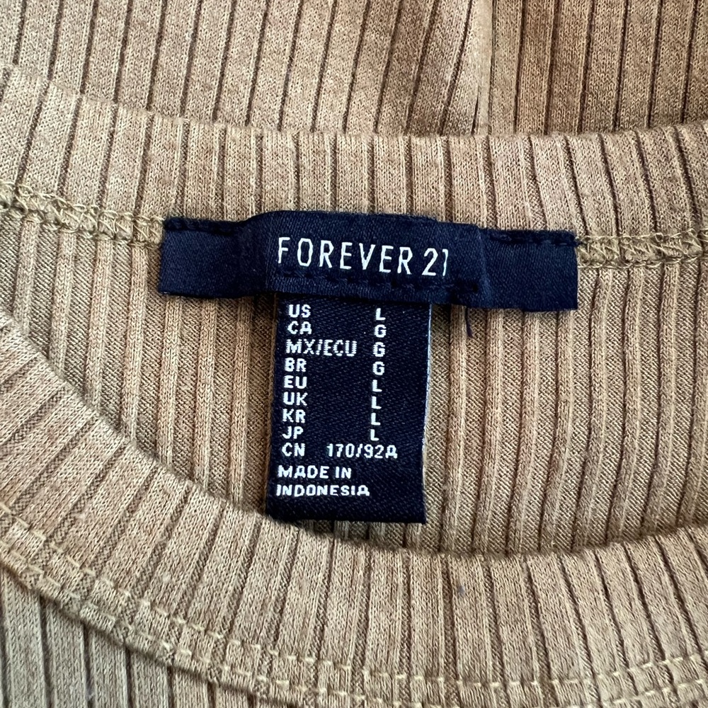 Forever 21 Olive Ribbed Cropped Tank Size Large - Picture 7 of 7